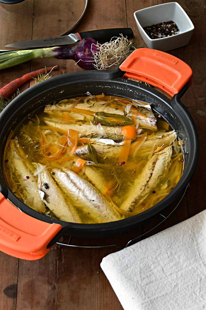 Скумбрия маринованная с цедрой апельсина